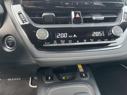 Toyota Corolla Touring Sports Hybrid 140 Dynamic | Navigatie | Parkeersensoren | Stoelverwarming | Keyless entry | ActivLease financial lease