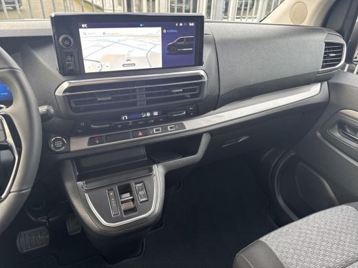 Toyota ProAce 8-Persoons Dynamic 75 kWh | 06-10141018 Voor meer informatie ActivLease financial lease