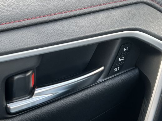 Toyota RAV4 2.5 Plug-in Hybrid AWD Bi-Tone Plus | LED | 360 Camera | CarPlay | ACC | Camera | 19 inch ActivLease financial lease