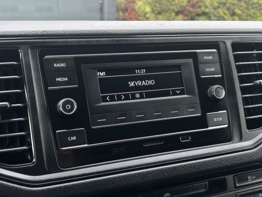 Volkswagen Crafter 2.0 TDI 141 PK DSG AUTOMAAT HIGHLINE+ / LED KOPLAMPEN / L3H3 / 3.000 KG AHG / 270 A DEUREN / AIRC... ActivLease financial lease