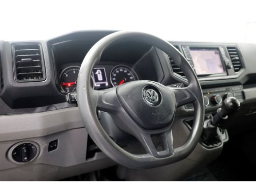 Volkswagen Crafter 35 2.0 TDI 177pk RWD L3H2 (L2H1) Airco/Navi/Trekhaak 3500kg 08-2020 ActivLease financial lease