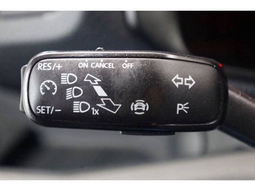 Volkswagen Crafter 35 2.0 TDI 177pk RWD L3H2 (L2H1) Airco/Navi/Trekhaak 3500kg 08-2020 ActivLease financial lease