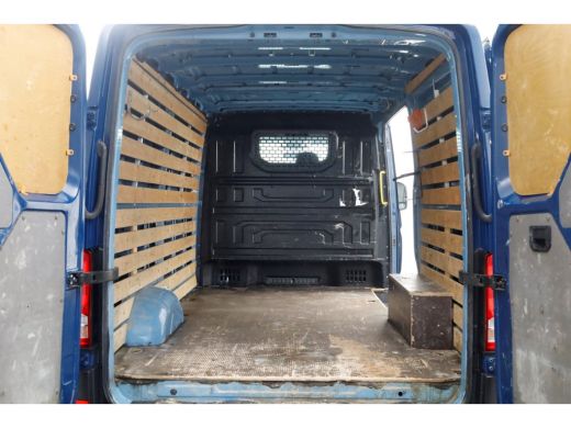 Volkswagen Crafter 35 2.0 TDI 177pk RWD L3H2 (L2H1) Airco/Navi/Trekhaak 3500kg 08-2020 ActivLease financial lease