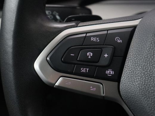 Volkswagen Golf 1.0 eTSI Life | Camera | Carplay | Navigatie | Sfeerverlichting | Parkeerhulp | Adaptive cruise |... ActivLease financial lease