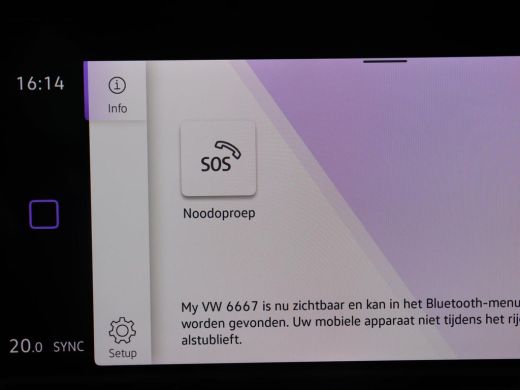 Volkswagen Golf 1.0 eTSI Life | Camera | Carplay | Navigatie | Sfeerverlichting | Parkeerhulp | Adaptive cruise |... ActivLease financial lease