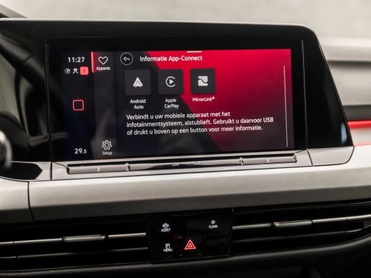 Volkswagen Golf 1.0 eTSI Sport Automaat (APPLE CARPLAY, GROOT NAVI, MEMORY SEATS, CAMERA, ALCANTARA, SPORTSTOELEN... ActivLease financial lease