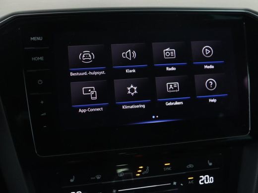 Volkswagen Passat 1.5 TSI R-Line | Panoramadak | Trekhaak | Matrix LED | Stoelverwarming | Adaptive cruise | Leder/... ActivLease financial lease