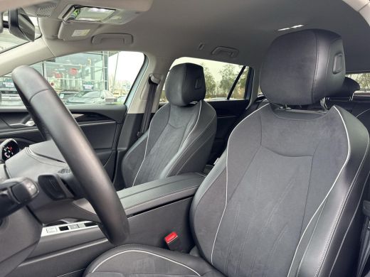 Volkswagen Passat Variant 1.5 eHybrid Business | Trekhaak | ACC | HUD | Stoelverwarming | PHEV | ActivLease financial lease