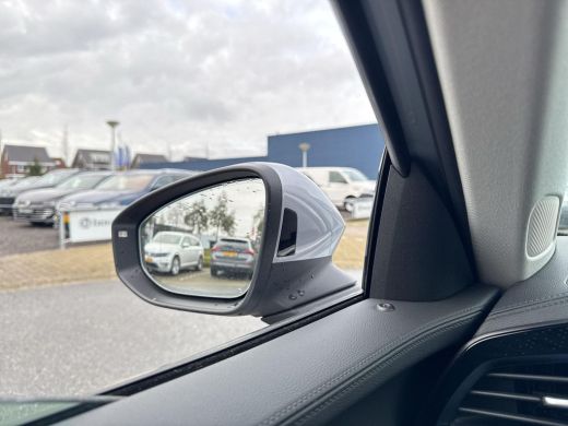 Volkswagen Passat Variant 1.5 eHybrid Business | Trekhaak | ACC | HUD | Stoelverwarming | PHEV | ActivLease financial lease