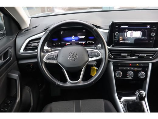 Volkswagen T-Roc 1.0 TSI Life 110PK | Airco | Cruise control adaptief | Hill hold functie ActivLease financial lease