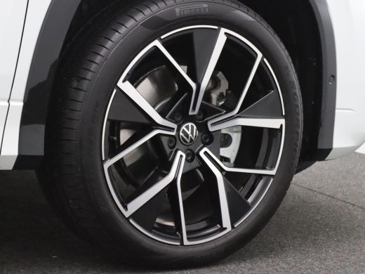 Volkswagen Tayron 1.5 eHybrid R-Line Edition 272PK DSG Pano-Schuifdak, Trekhaak, Black Style, Lederen Bekleding, Ha... ActivLease financial lease
