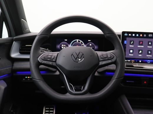 Volkswagen Tayron 1.5 eHybrid R-Line Edition 272PK DSG Pano-Schuifdak, Trekhaak, Black Style, Lederen Bekleding, Ha... ActivLease financial lease