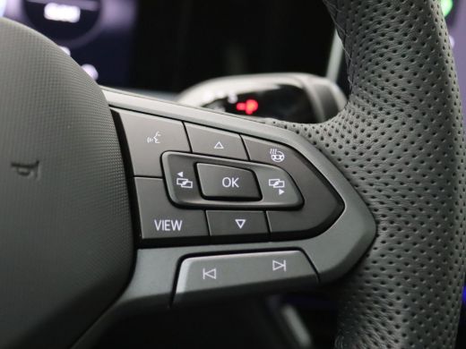 Volkswagen Tayron 1.5 eHybrid R-Line Edition 272PK DSG Pano-Schuifdak, Trekhaak, Black Style, Lederen Bekleding, Ha... ActivLease financial lease