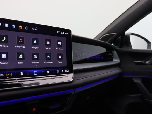 Volkswagen Tayron 1.5 eHybrid R-Line Edition 272PK DSG Pano-Schuifdak, Trekhaak, Black Style, Lederen Bekleding, Ha... ActivLease financial lease