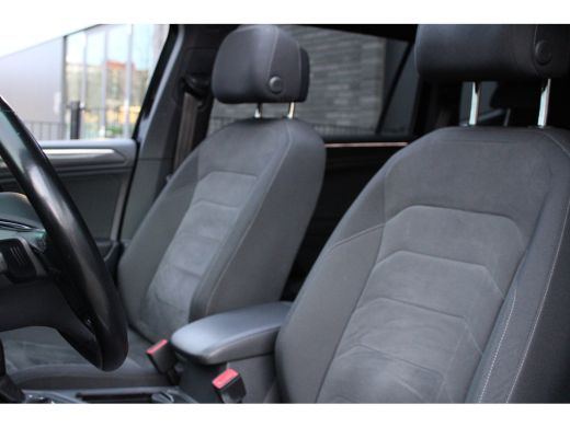 Volkswagen Tiguan Allspace 1.5 TSI Highline Business R | BTW | PANO | HUD | CAMERA | ACC | STOELVERWARMING | ActivLease financial lease