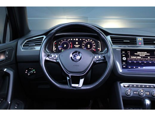 Volkswagen Tiguan Allspace 1.5 TSI Highline Business R | BTW | PANO | HUD | CAMERA | ACC | STOELVERWARMING | ActivLease financial lease