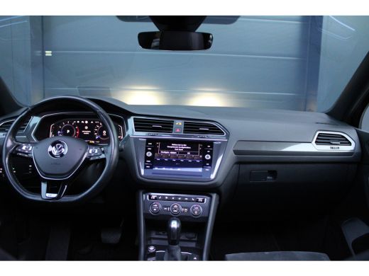 Volkswagen Tiguan Allspace 1.5 TSI Highline Business R | BTW | PANO | HUD | CAMERA | ACC | STOELVERWARMING | ActivLease financial lease