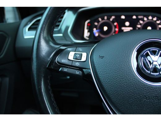 Volkswagen Tiguan Allspace 1.5 TSI Highline Business R | BTW | PANO | HUD | CAMERA | ACC | STOELVERWARMING | ActivLease financial lease