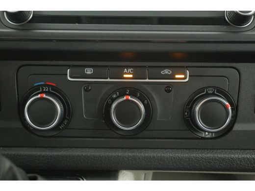 Volkswagen Transporter 2.0 TDI 150PK L1H1 | Automaat | Airco | Cruise | Camera | Carplay | 3-Zits | 2xSchuifdeur | Trekh... ActivLease financial lease