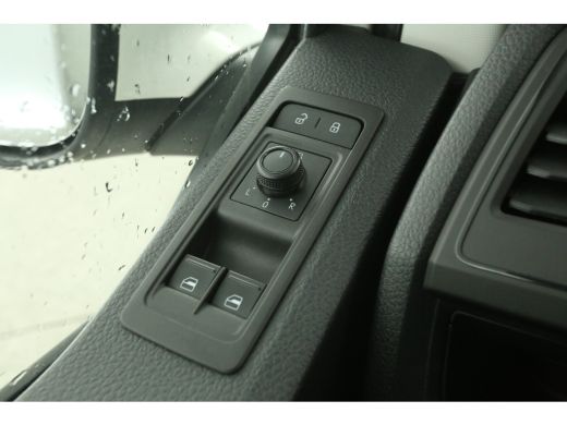 Volkswagen Transporter 2.0 TDI 150PK L1H1 | Automaat | Airco | Cruise | Camera | Carplay | 3-Zits | 2xSchuifdeur | Trekh... ActivLease financial lease