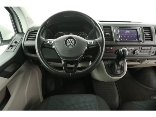 Volkswagen Transporter 2.0 TDI 150PK L1H1 | Automaat | Airco | Cruise | Camera | Carplay | 3-Zits | 2xSchuifdeur | Trekh... ActivLease financial lease