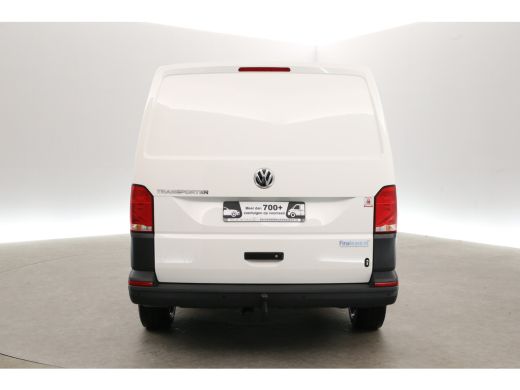 Volkswagen Transporter 2.0 TDI L2H1 150PK | Airco | Cruise | Carplay | 3-Zits | Trekh. | Parkeersens. | Stoelverw. ActivLease financial lease