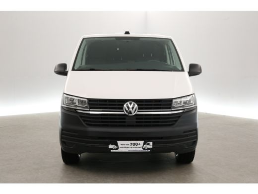 Volkswagen Transporter 2.0 TDI L2H1 150PK | Airco | Cruise | Carplay | 3-Zits | Trekh. | Parkeersens. | Stoelverw. ActivLease financial lease