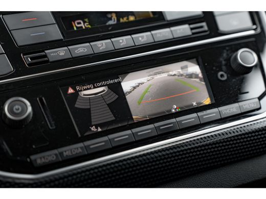 Volkswagen up! 1.0 | Clima | Achteruitrijcamera | 5 Deurs | Led | Cruise Control | ActivLease financial lease