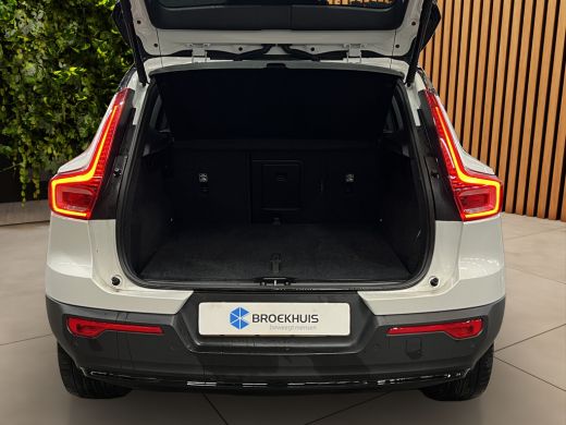 Volvo  EX40 Single Motor Extended Range Ultra 82 kWh 360 cam Leder Trekhaak ActivLease financial lease