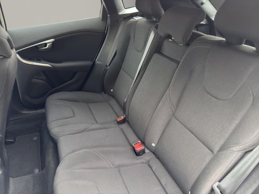 Volvo  V40 2.0 T2 Kinetic | Camera + Sensoren | Navigatie | L.M.Velg | 17"Velg | Led koplampen | ActivLease financial lease