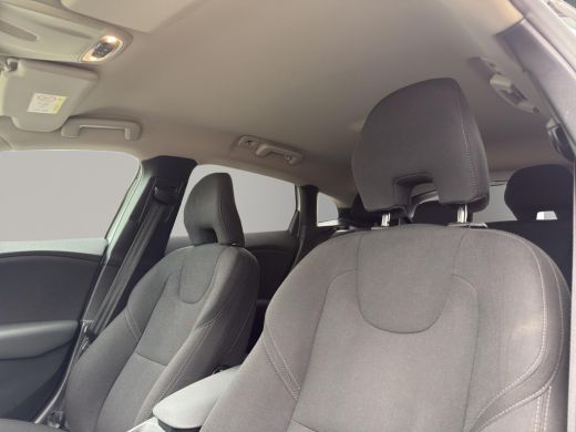 Volvo  V40 2.0 T2 Kinetic | Camera + Sensoren | Navigatie | L.M.Velg | 17"Velg | Led koplampen | ActivLease financial lease