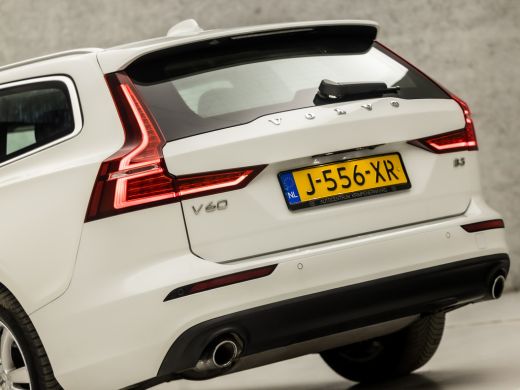 Volvo  V60 2.0 B3 Sport 177Pk Automaat (APPLE CARPLAY, GROOT NAVI, CAMERA, ADAPTIVE CRUISE, SPORTSTOELEN, GE... ActivLease financial lease