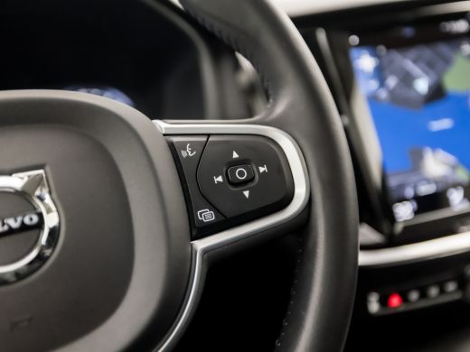 Volvo  V60 2.0 B3 Sport 177Pk Automaat (APPLE CARPLAY, GROOT NAVI, CAMERA, ADAPTIVE CRUISE, SPORTSTOELEN, GE... ActivLease financial lease