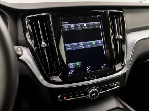 Volvo  V60 2.0 B3 Sport 177Pk Automaat (APPLE CARPLAY, GROOT NAVI, CAMERA, ADAPTIVE CRUISE, SPORTSTOELEN, GE... ActivLease financial lease