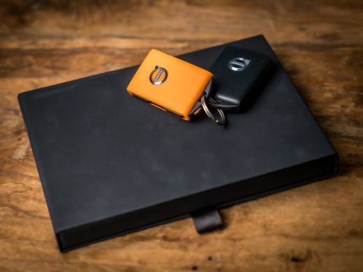 Volvo  V60 2.0 B3 Sport 177Pk Automaat (APPLE CARPLAY, GROOT NAVI, TREKHAAK, ADAPTIVE CRUISE, SPORTSTOELEN, ... ActivLease financial lease