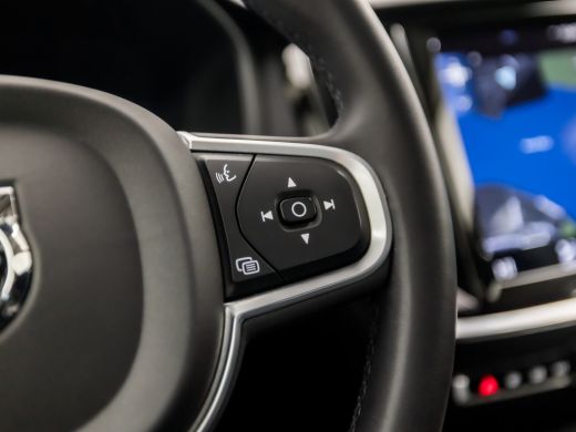 Volvo  V60 2.0 B3 Sport 177Pk Automaat (APPLE CARPLAY, GROOT NAVI, TREKHAAK, ADAPTIVE CRUISE, SPORTSTOELEN, ... ActivLease financial lease