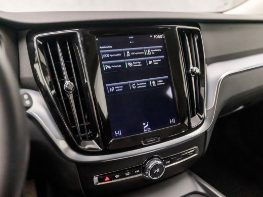 Volvo  V60 2.0 B3 Sport 177Pk Automaat (APPLE CARPLAY, GROOT NAVI, TREKHAAK, ADAPTIVE CRUISE, SPORTSTOELEN, ... ActivLease financial lease