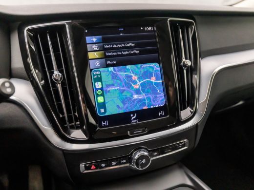 Volvo  V60 2.0 B3 Sport 177Pk Automaat (APPLE CARPLAY, GROOT NAVI, TREKHAAK, ADAPTIVE CRUISE, SPORTSTOELEN, ... ActivLease financial lease