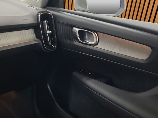 Volvo  XC40 1.5 T5 Recharge Inscription Trekhaak Leder Adap.cruise Elektr.stoelen ActivLease financial lease