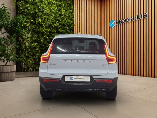 Volvo  XC40 2.0 B4 Plus Dark Harman&kardon Memory stoelen stoel/stuur verw. ActivLease financial lease