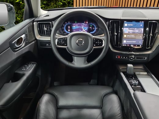 Volvo  XC60 2.0 T6 Plug-in hybrid AWD Plus Dark | Harman/Kardon | Memory | Panoramadak | Pilot Assist | Stuur... ActivLease financial lease