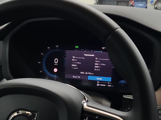 Volvo  XC60 2.0 T6 Plug-in hybrid AWD Plus Dark | Harman/Kardon | Memory | Panoramadak | Pilot Assist | Stuur... ActivLease financial lease