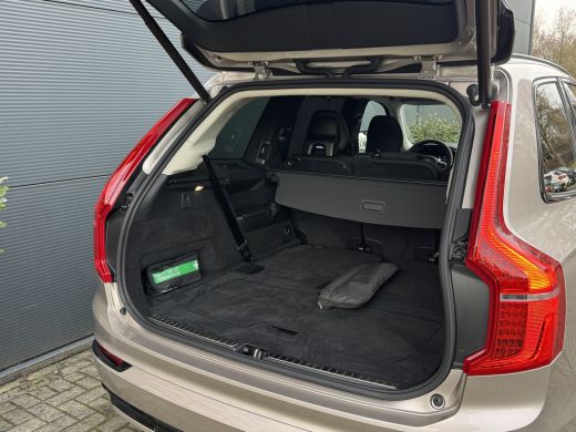 Volvo  XC90 2.0 T8 Plug-in hybrid AWD Ultra Dark | Luchtvering | Bowers&Wilkins | Massage | HUD | Trekhaak | ... ActivLease financial lease