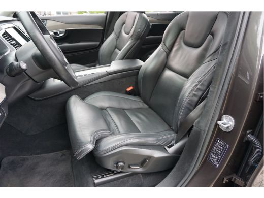 Volvo  XC90 2.0 T8 Recharge AWD Ultimate Dark Luchtvering Trekhaak Incl. afleverbeurt en 12 Bovag garantie ActivLease financial lease