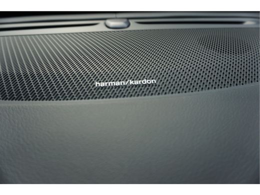 Volvo  XC90 2.0 T8 Recharge AWD Ultimate Dark Luchtvering Trekhaak Incl. afleverbeurt en 12 Bovag garantie ActivLease financial lease