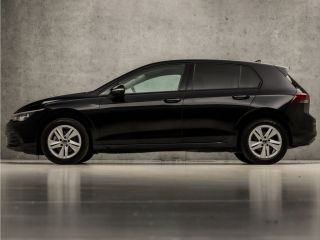 Volkswagen Golf 1.0 eTSI Sport Automaat (APPLE CARPLAY, GROOT NAVI, MEMORY SEATS, CAMERA, ALCANTARA, SPORTSTOELEN...