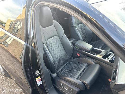 Audi e-tron e-tron 55 quattro advanced 95 kWh S-LINE PAKKET LUCHTVERING PANORAMADAK AUDI SPORTSTOELEN SFEERVE... ActivLease financial lease