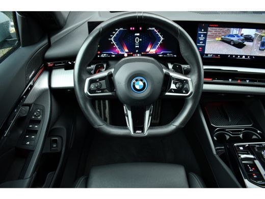 BMW 5 Serie 530e M-Sport Pano ACC 360 H/K Stoel-vent Brooklyngrau ActivLease financial lease