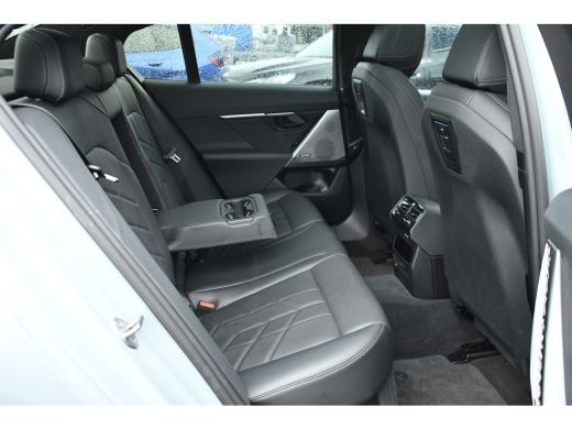 BMW 5 Serie 530e M-Sport Pano ACC 360 H/K Stoel-vent Brooklyngrau ActivLease financial lease