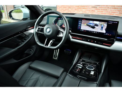 BMW 5 Serie 530e M-Sport Pano ACC 360 H/K Stoel-vent Brooklyngrau ActivLease financial lease